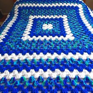 Hand Made Crocheted Blanket / Throw XL NEW Hand Crafted Afghan